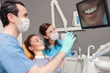 clinica dental company